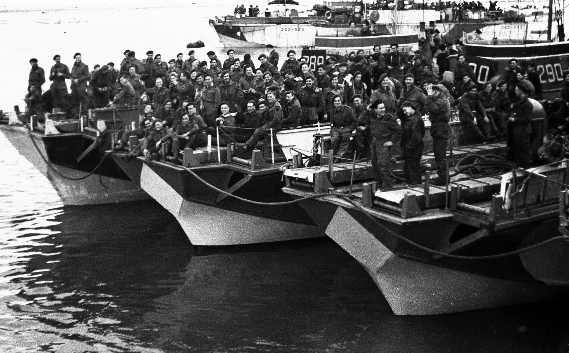 D-DAY BRITAIN COMMANDOES